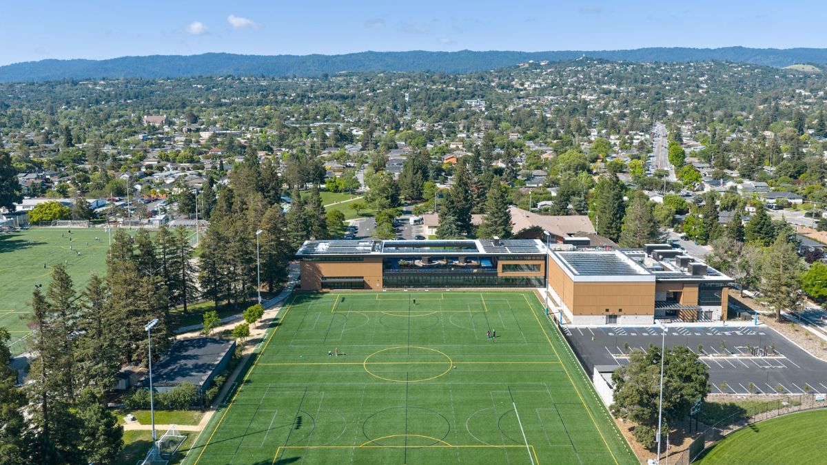 Aerial view of Redwood City Veterans Memorial Building and surrounding neighbourhood