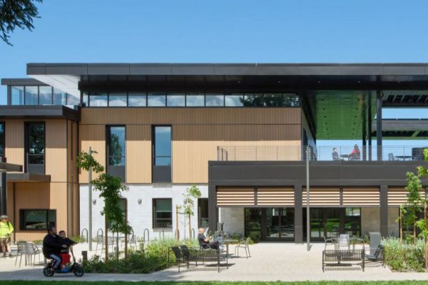 RedwoodCity_Courtyard